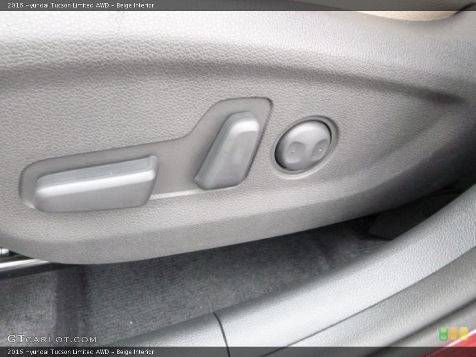 Beige Interior Controls for the 2016 Hyundai Tucson Limited AWD #107064208