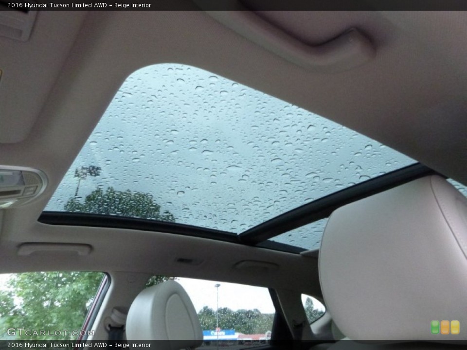Beige Interior Sunroof for the 2016 Hyundai Tucson Limited AWD #107064232