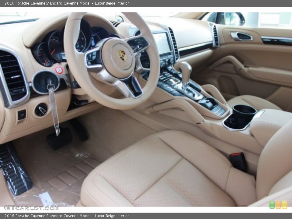 Luxor Beige Interior Prime Interior for the 2016 Porsche Cayenne  #107064406