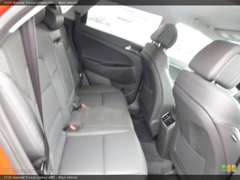 Black Interior Rear Seat for the 2016 Hyundai Tucson Limited AWD #107064910