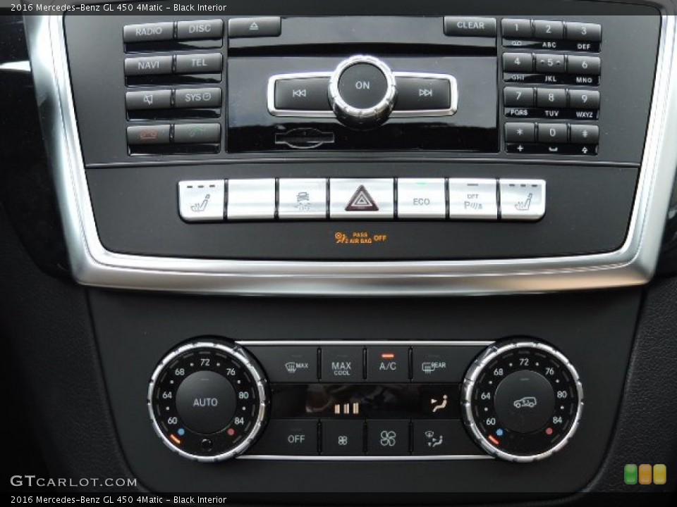 Black Interior Controls for the 2016 Mercedes-Benz GL 450 4Matic #107070487