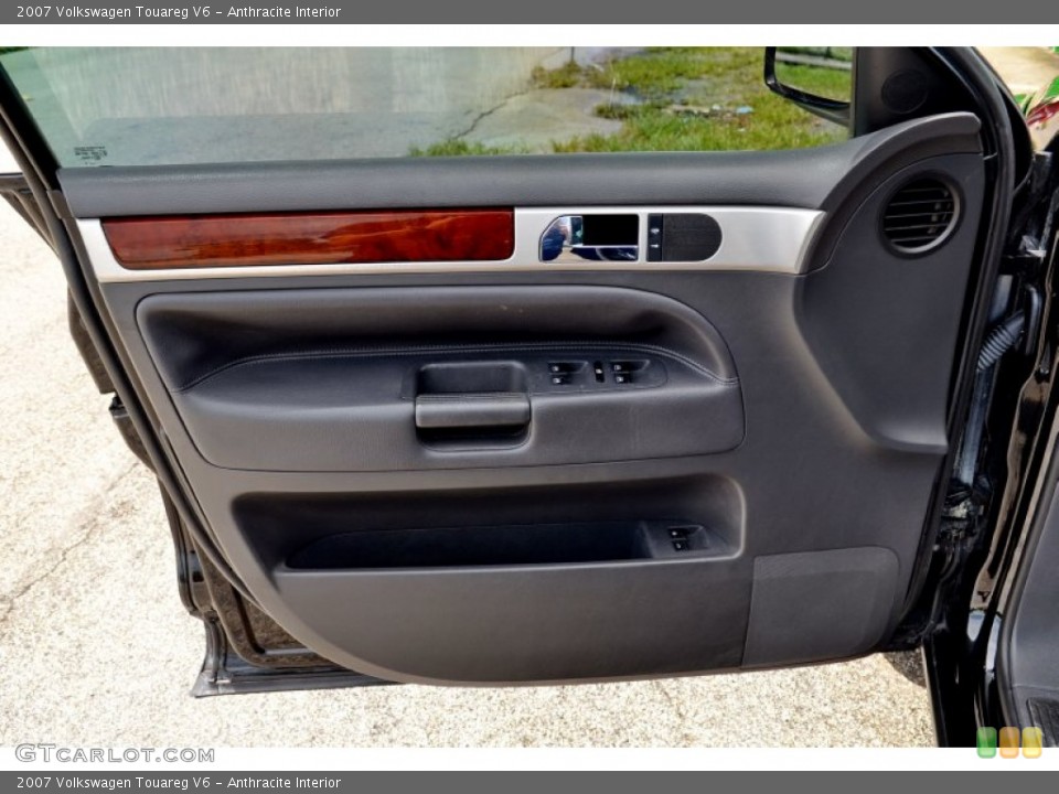 Anthracite Interior Door Panel for the 2007 Volkswagen Touareg V6 #107113376