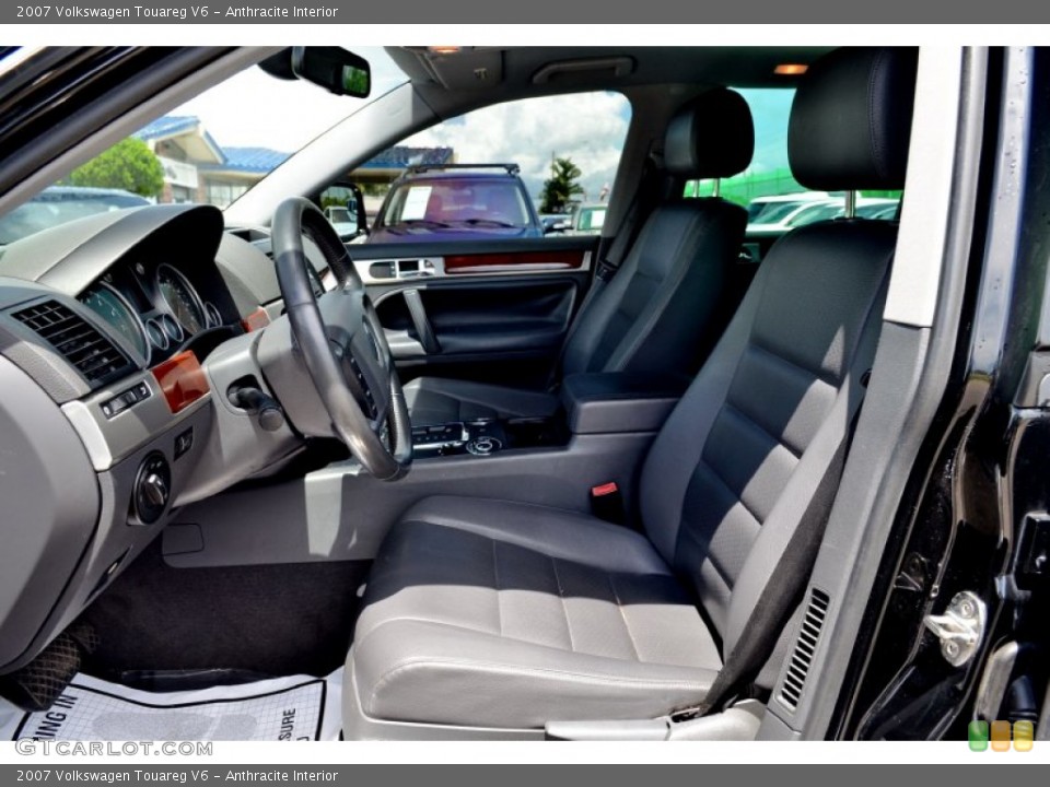 Anthracite Interior Photo for the 2007 Volkswagen Touareg V6 #107113463