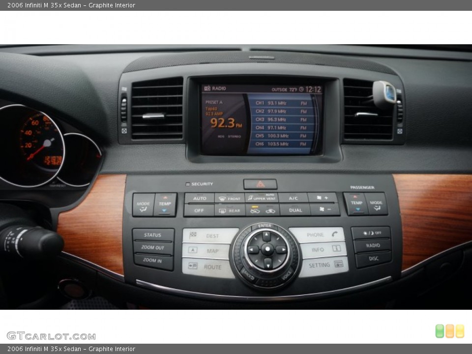 Graphite Interior Controls for the 2006 Infiniti M 35x Sedan #107115646