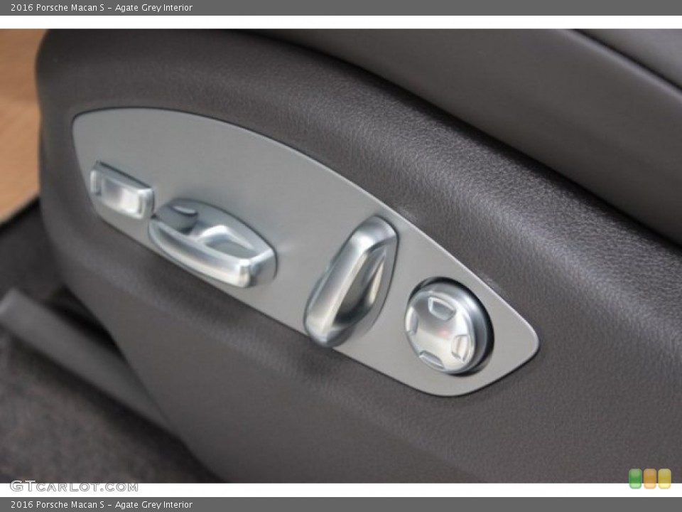 Agate Grey Interior Controls for the 2016 Porsche Macan S #107140070
