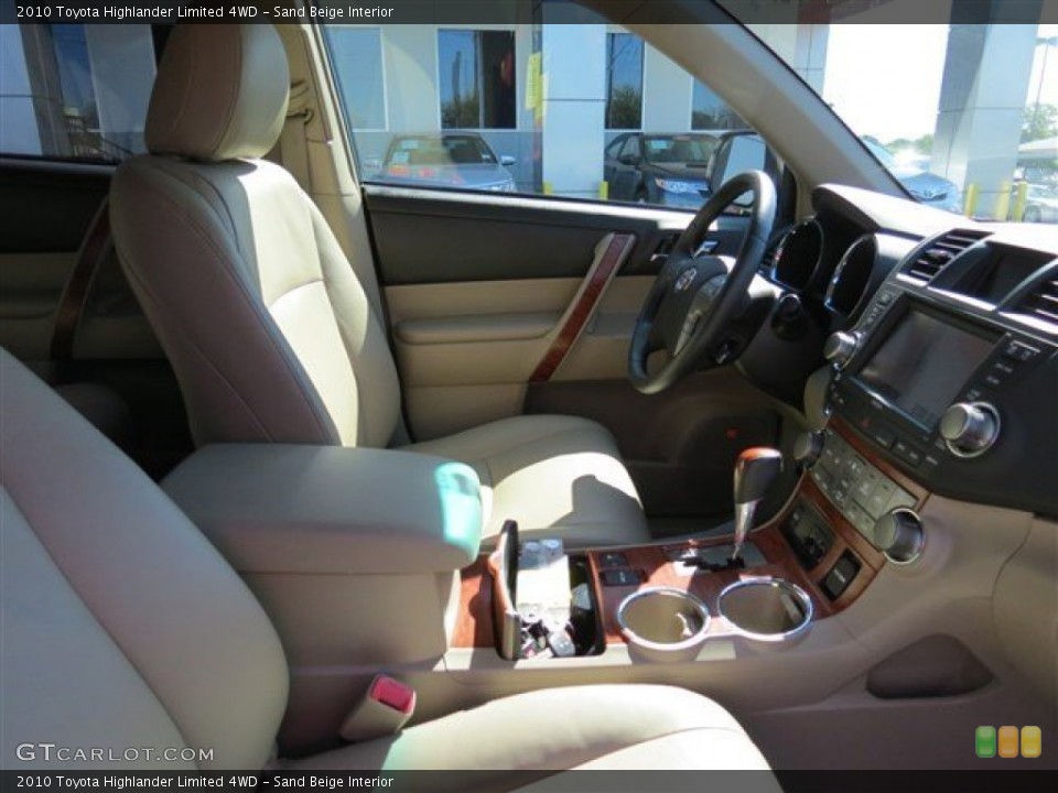 Sand Beige Interior Photo for the 2010 Toyota Highlander Limited 4WD #107164442