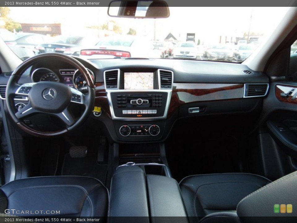 Black Interior Dashboard for the 2013 Mercedes-Benz ML 550 4Matic #107214005