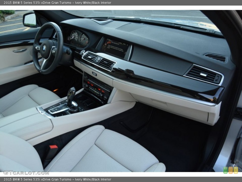 Ivory White/Black Interior Photo for the 2015 BMW 5 Series 535i xDrive Gran Turismo #107238893
