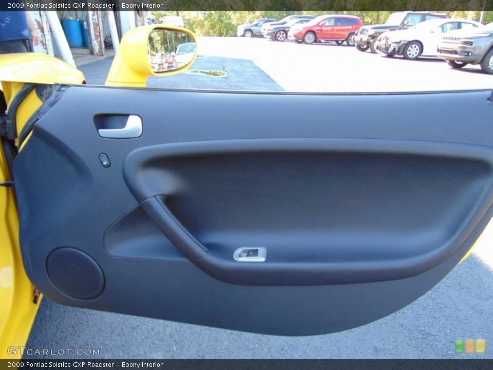 Ebony Interior Door Panel for the 2009 Pontiac Solstice GXP Roadster #107240747