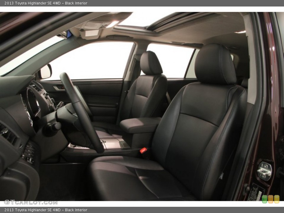 Black Interior Photo for the 2013 Toyota Highlander SE 4WD #107244134