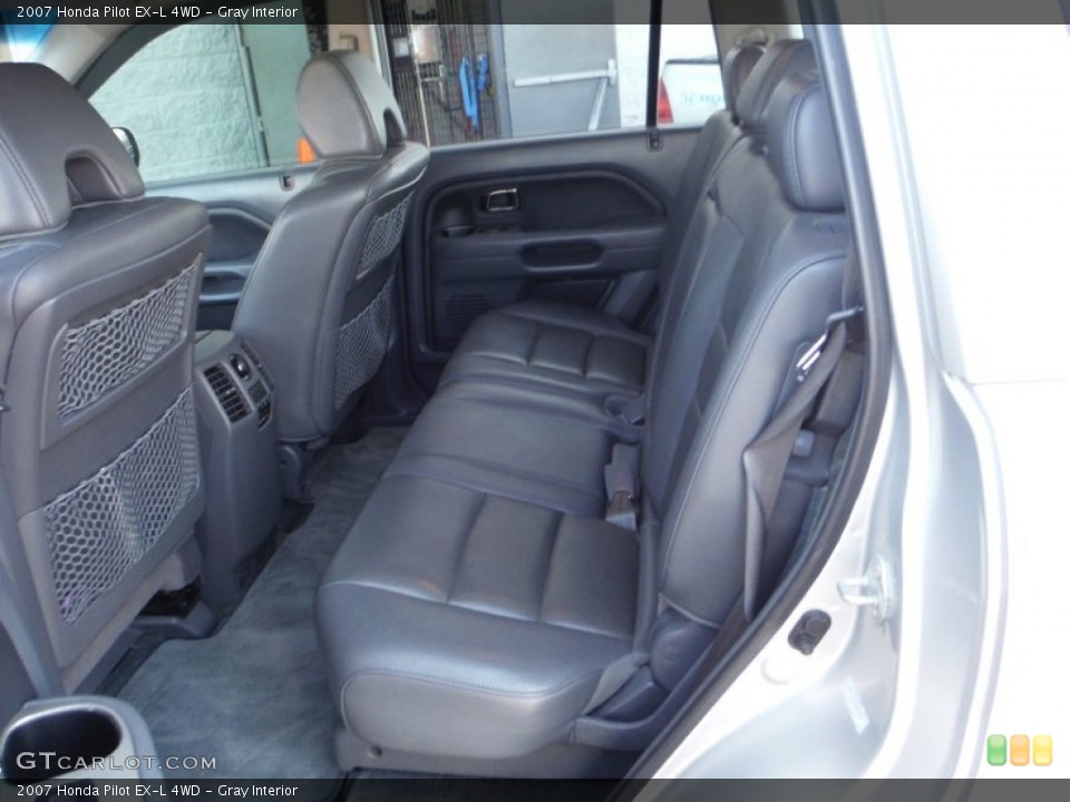 Gray Interior Rear Seat for the 2007 Honda Pilot EX-L 4WD #107244857