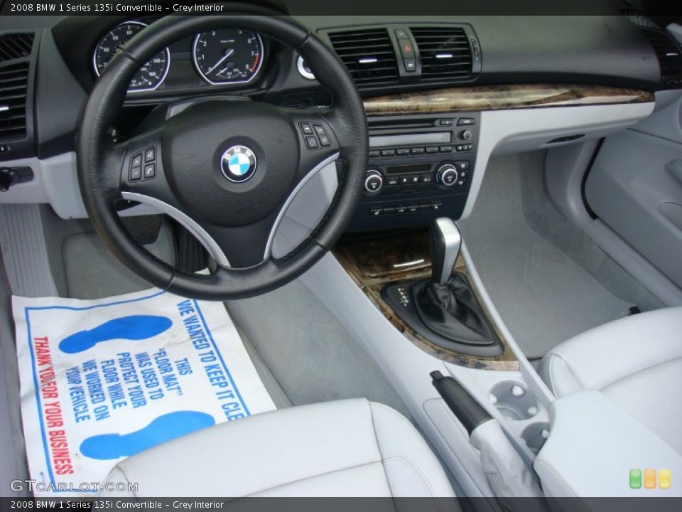 Grey Interior Photo for the 2008 BMW 1 Series 135i Convertible #107260877