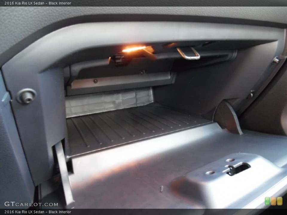 Black Interior Controls for the 2016 Kia Rio LX Sedan #107275010