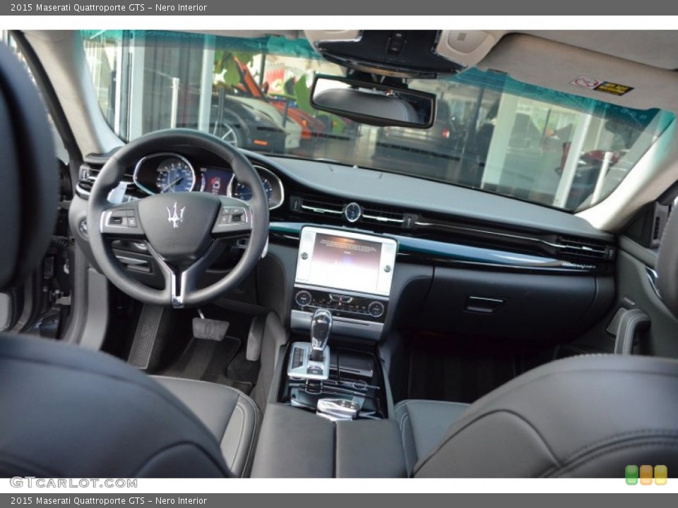Nero Interior Dashboard for the 2015 Maserati Quattroporte GTS #107275241