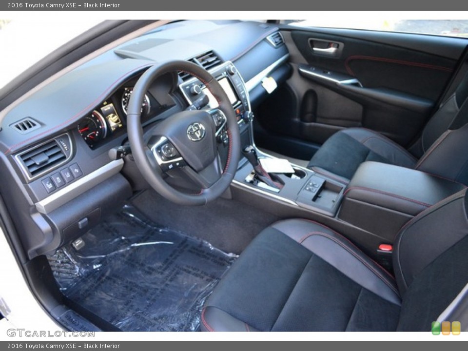 Black Interior Photo for the 2016 Toyota Camry XSE #107298269