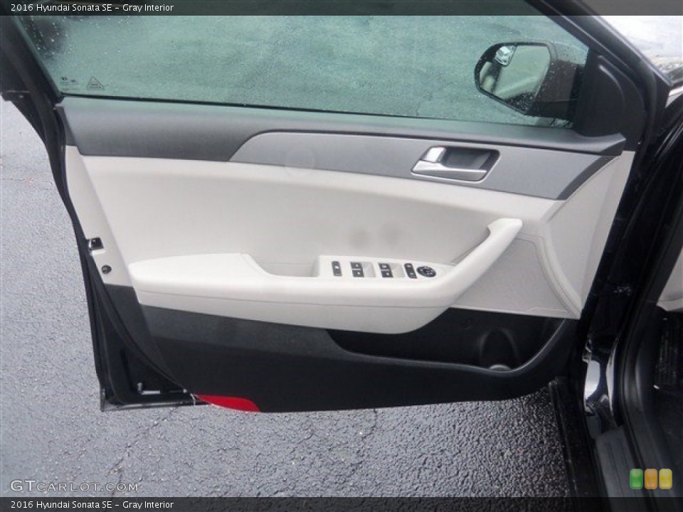Gray Interior Door Panel for the 2016 Hyundai Sonata SE #107317289