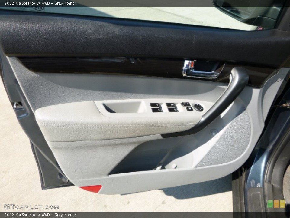 Gray Interior Door Panel for the 2012 Kia Sorento LX AWD #107346178