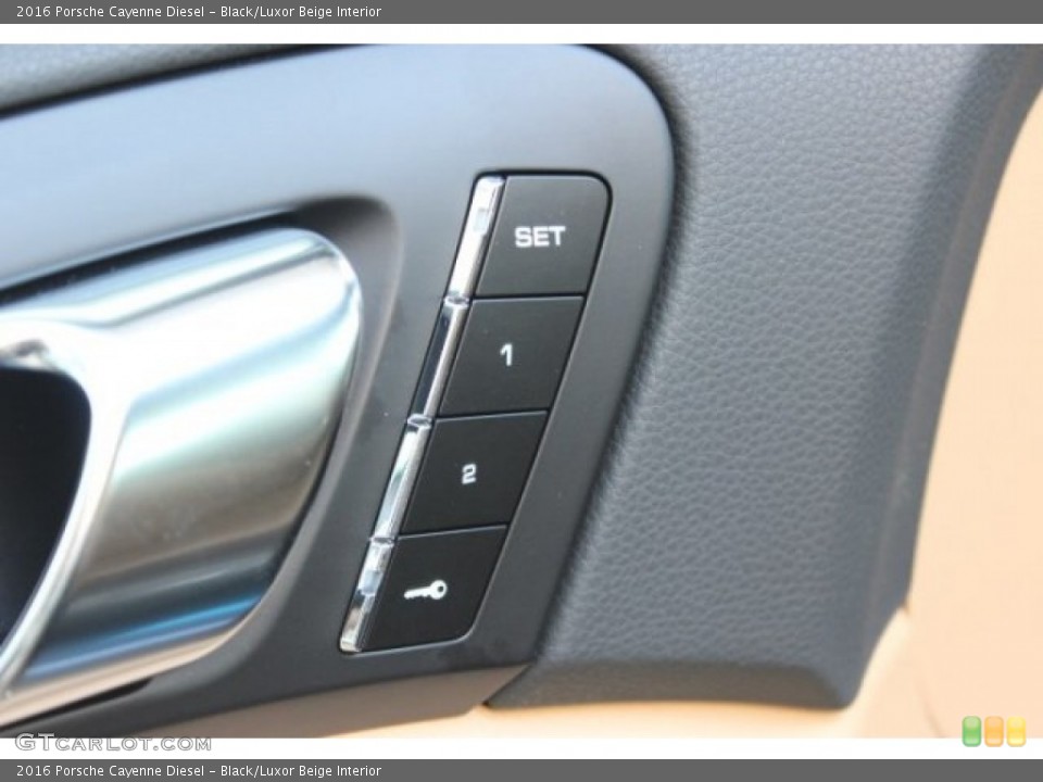 Black/Luxor Beige Interior Controls for the 2016 Porsche Cayenne Diesel #107358121
