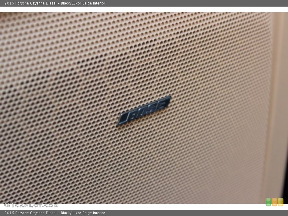 Black/Luxor Beige Interior Audio System for the 2016 Porsche Cayenne Diesel #107358142
