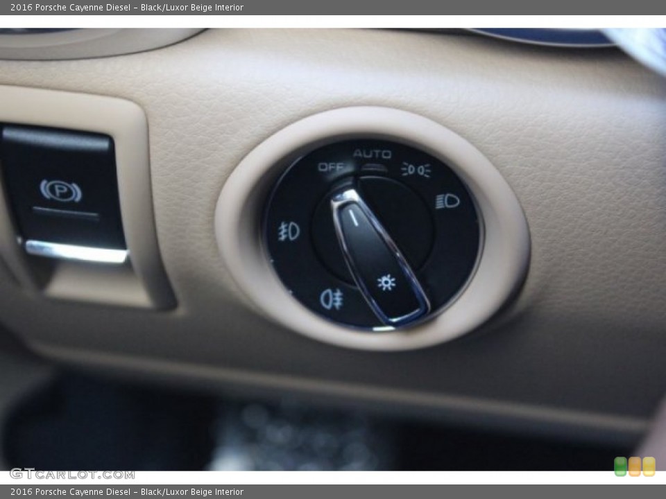 Black/Luxor Beige Interior Controls for the 2016 Porsche Cayenne Diesel #107358565