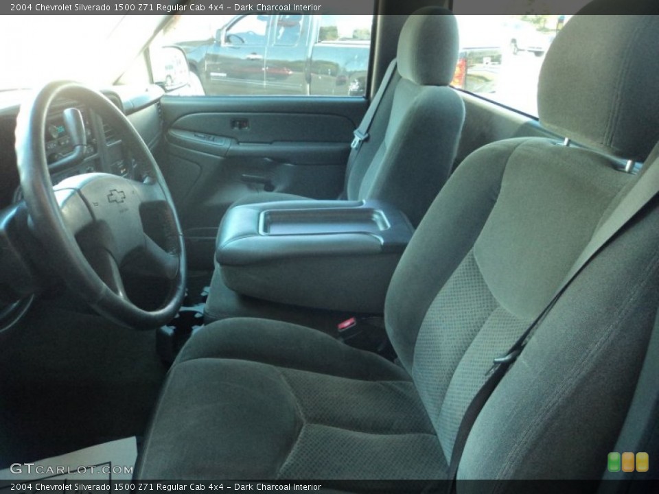 Dark Charcoal Interior Photo for the 2004 Chevrolet Silverado 1500 Z71 Regular Cab 4x4 #107373472