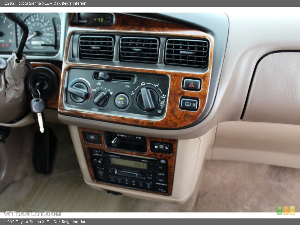 Oak Beige Interior Controls for the 1999 Toyota Sienna XLE #107413232