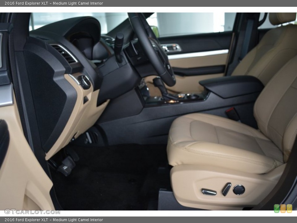 Medium Light Camel Interior Photo for the 2016 Ford Explorer XLT #107413415