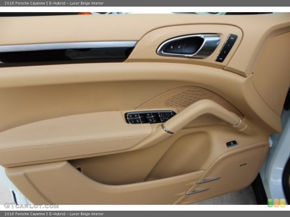 Luxor Beige Interior Door Panel for the 2016 Porsche Cayenne S E-Hybrid #107416928