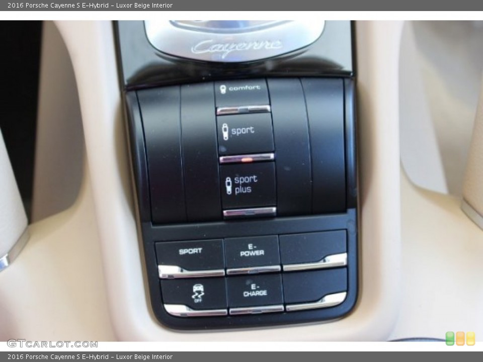 Luxor Beige Interior Controls for the 2016 Porsche Cayenne S E-Hybrid #107417102