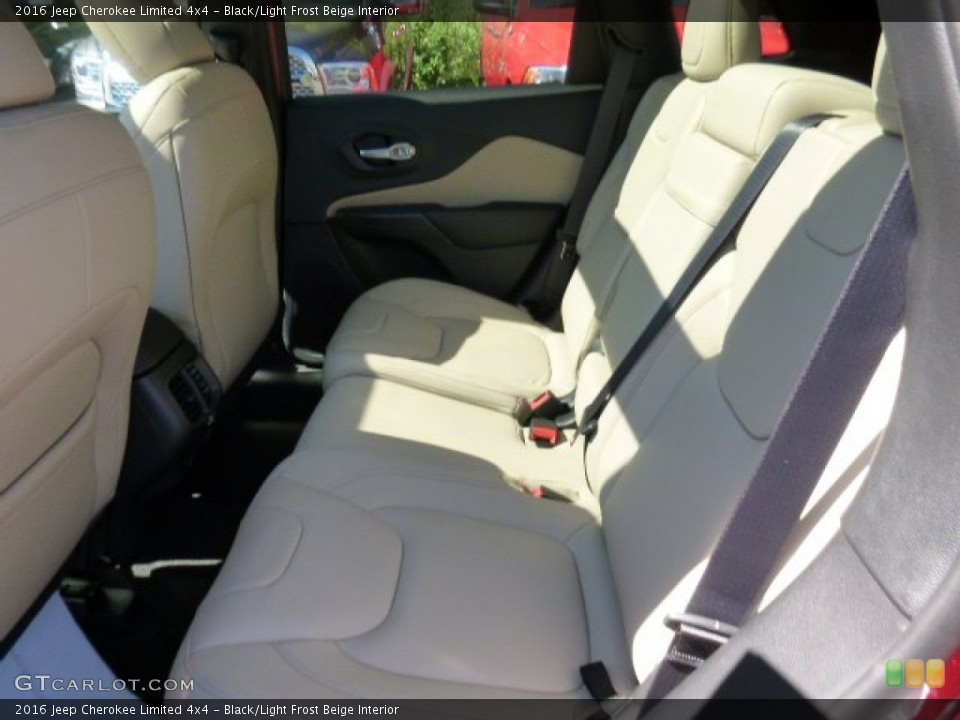 Black/Light Frost Beige 2016 Jeep Cherokee Interiors