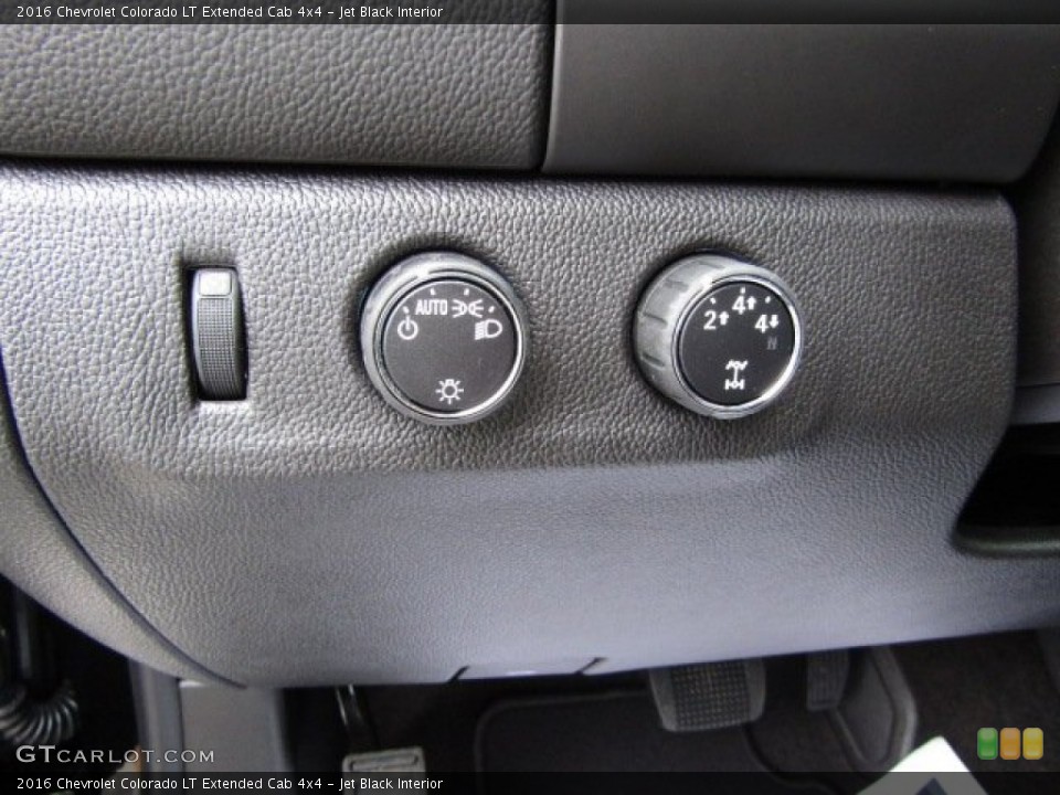 Jet Black Interior Controls for the 2016 Chevrolet Colorado LT Extended Cab 4x4 #107422787