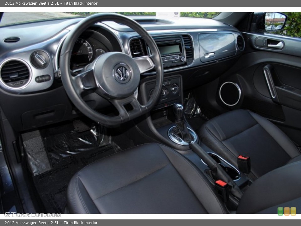 Titan Black Interior Photo for the 2012 Volkswagen Beetle 2.5L #107459227