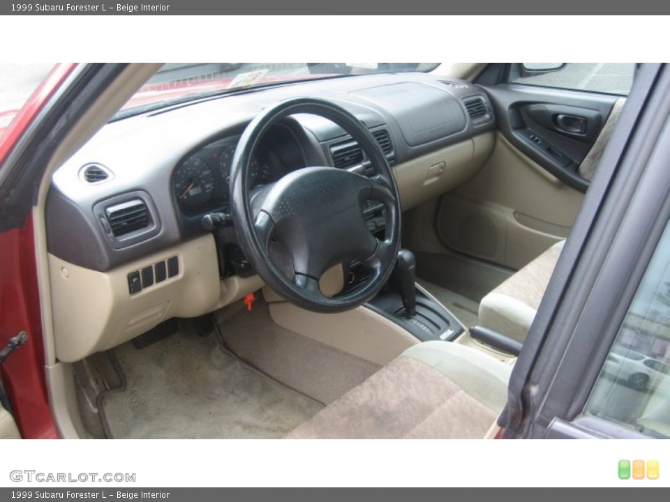 Beige Interior Photo for the 1999 Subaru Forester L #107500950