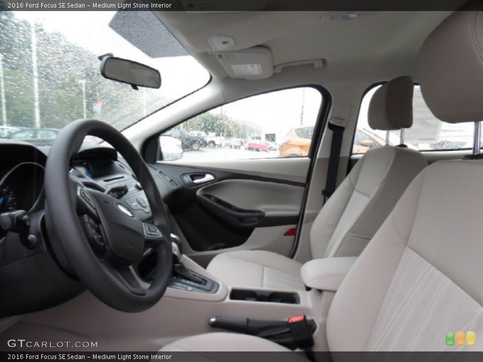 Medium Light Stone Interior Photo for the 2016 Ford Focus SE Sedan #107518202