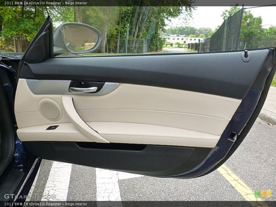 Beige Interior Door Panel for the 2011 BMW Z4 sDrive30i Roadster #107529638
