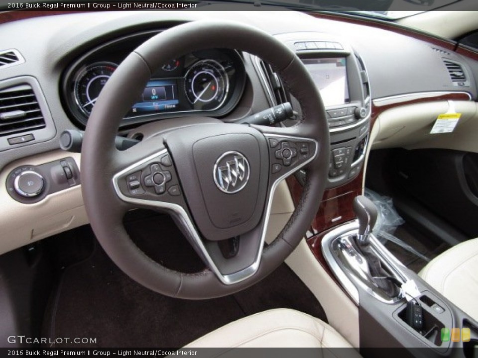 Light Neutral/Cocoa 2016 Buick Regal Interiors