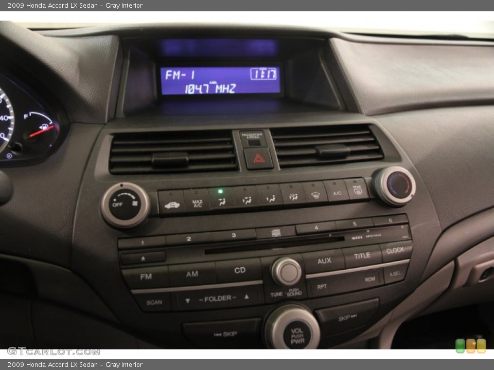Gray Interior Controls for the 2009 Honda Accord LX Sedan #107630542