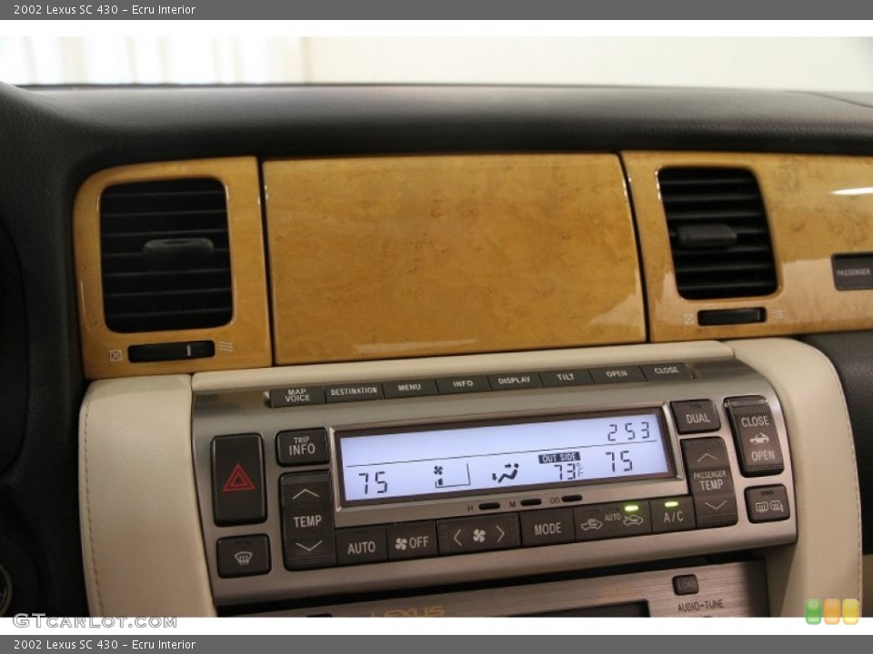 Ecru Interior Controls for the 2002 Lexus SC 430 #107631883