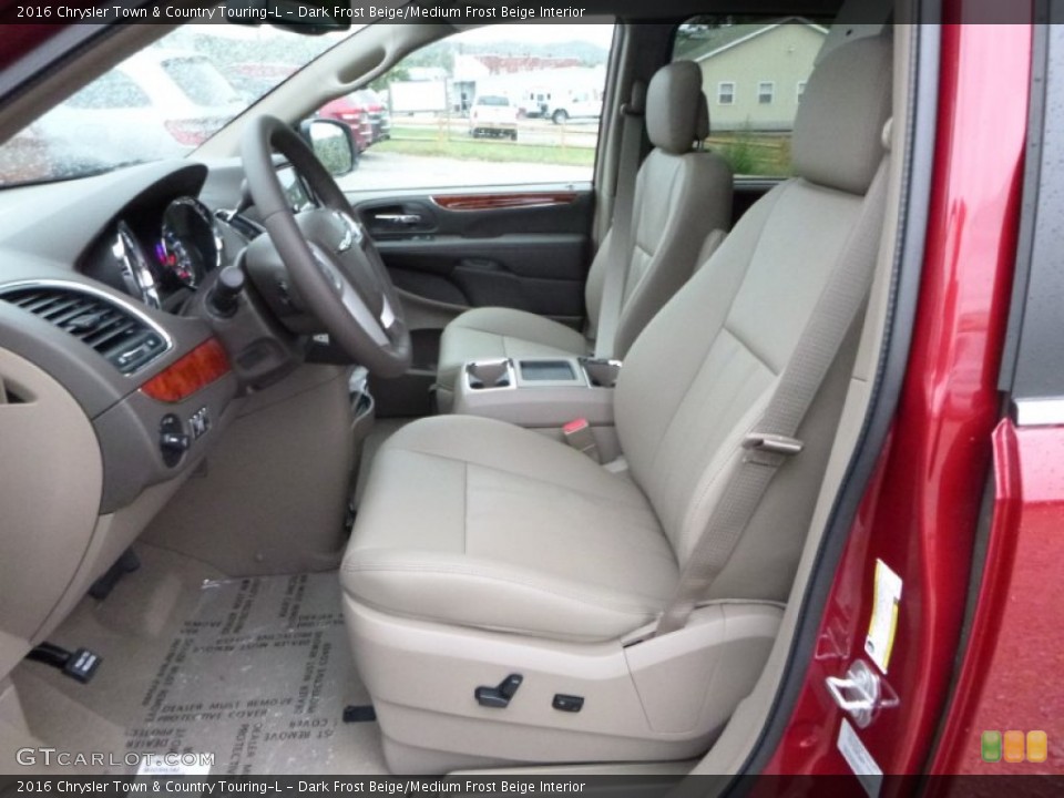 Dark Frost Beige/Medium Frost Beige Interior Photo for the 2016 Chrysler Town & Country Touring-L #107642732