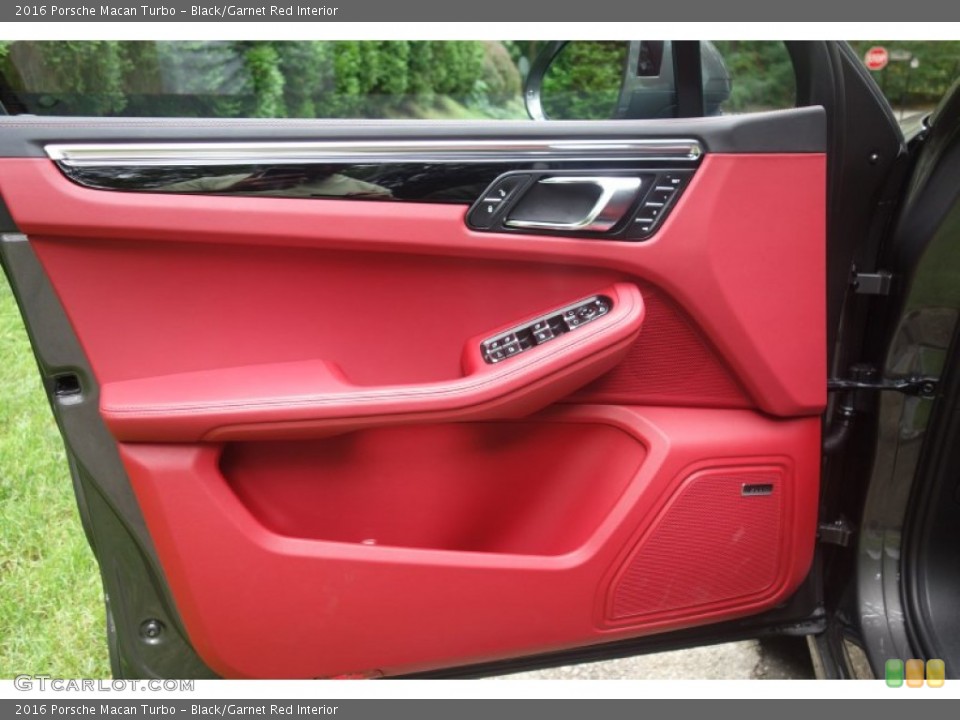 Black/Garnet Red Interior Door Panel for the 2016 Porsche Macan Turbo #107643092