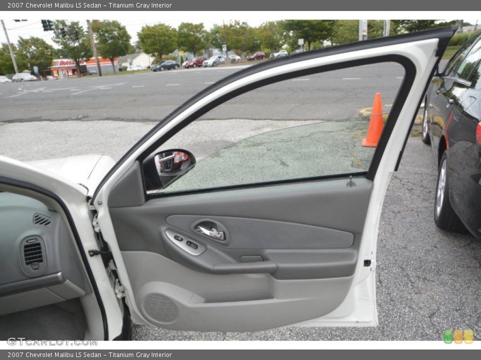 Titanium Gray Interior Door Panel for the 2007 Chevrolet Malibu LS Sedan #107659417