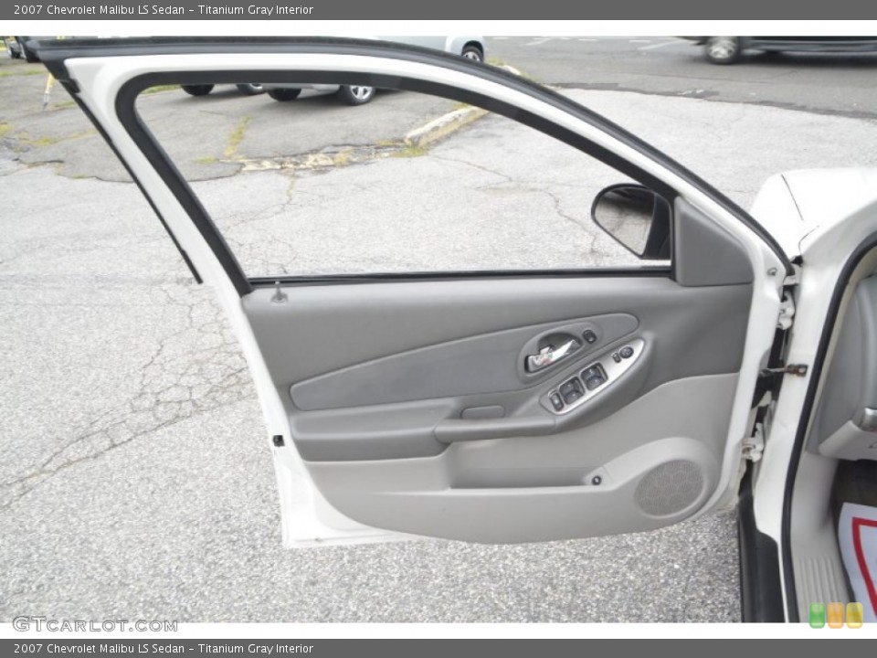 Titanium Gray Interior Door Panel for the 2007 Chevrolet Malibu LS Sedan #107659471