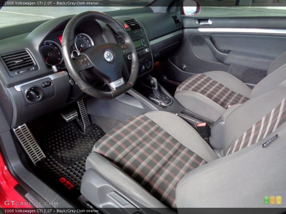 Black/Grey Cloth Interior Photo for the 2006 Volkswagen GTI 2.0T #107690823