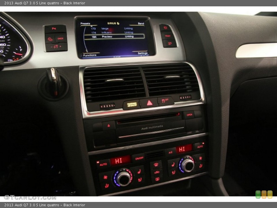 Black Interior Controls for the 2013 Audi Q7 3.0 S Line quattro #107743467