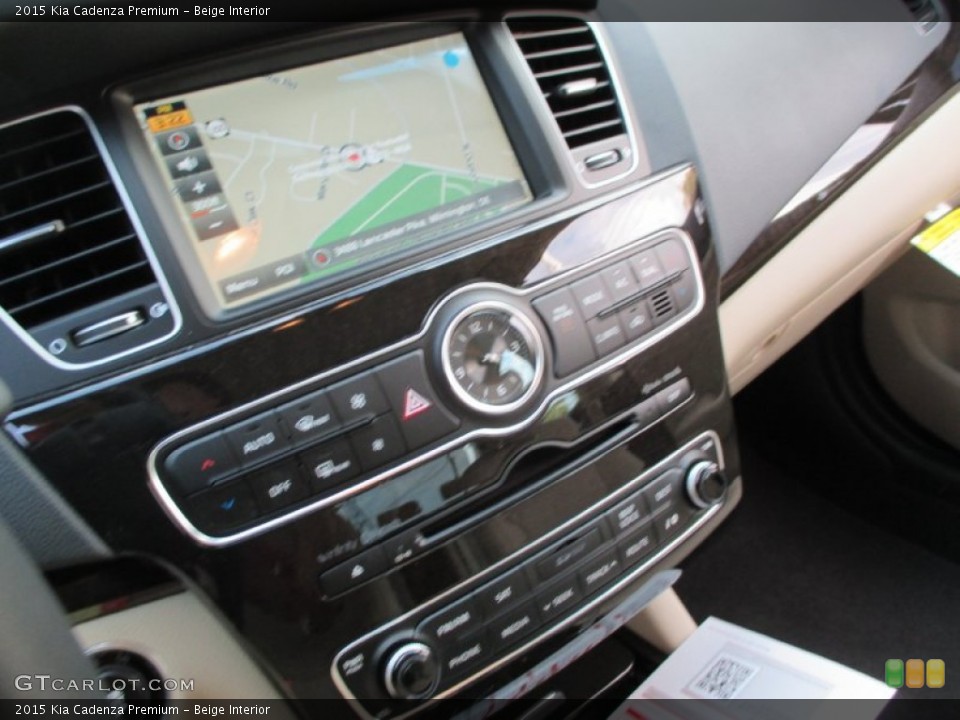 Beige Interior Controls for the 2015 Kia Cadenza Premium #107763986