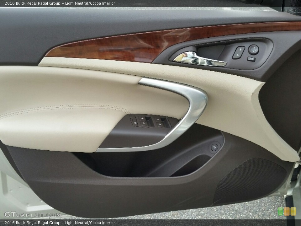 Light Neutral/Cocoa Interior Door Panel for the 2016 Buick Regal Regal Group #107782964