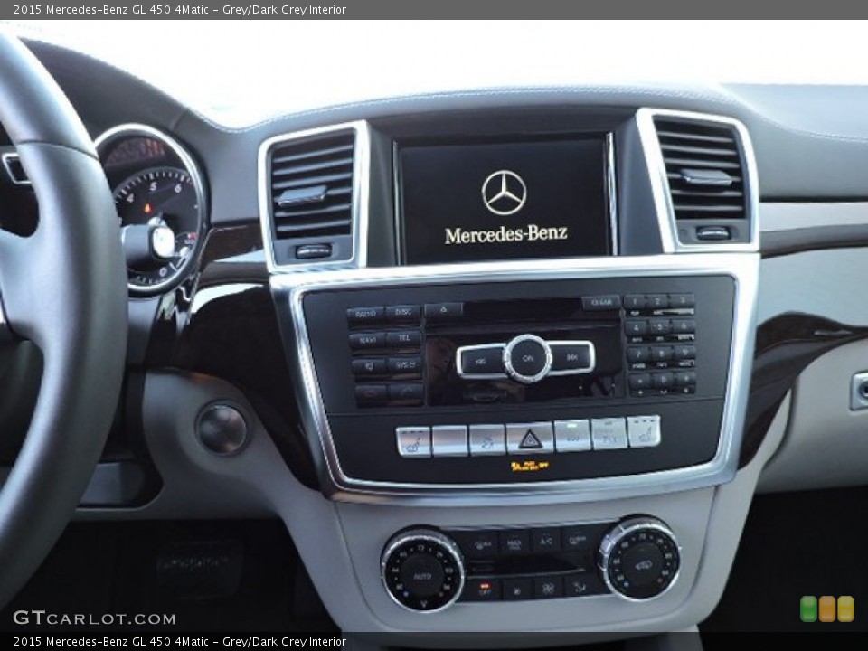Grey/Dark Grey Interior Controls for the 2015 Mercedes-Benz GL 450 4Matic #107793858