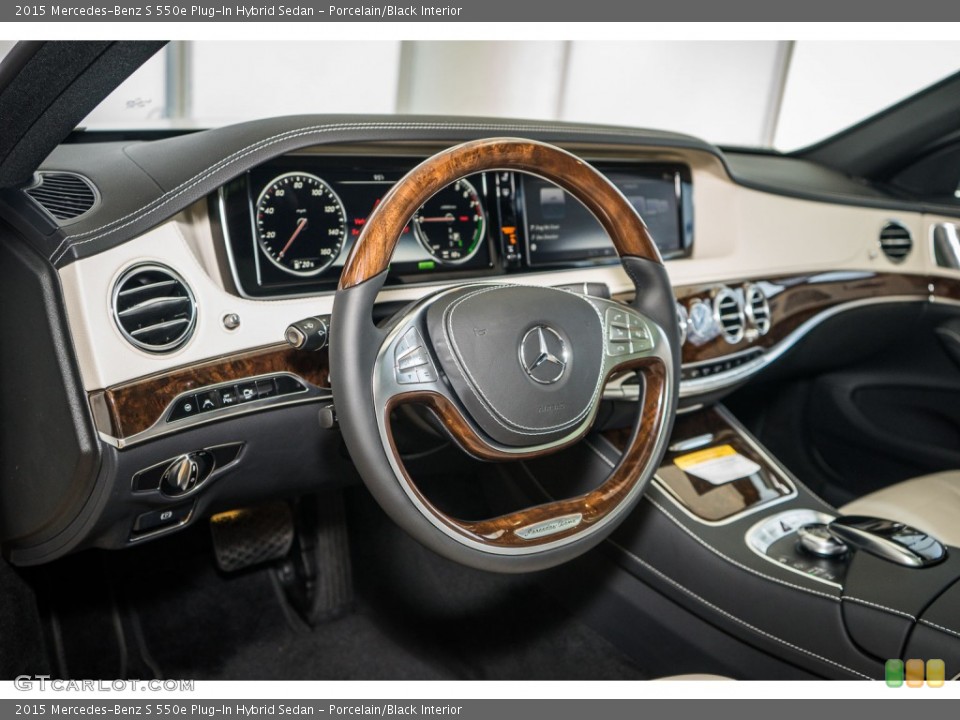 Porcelain/Black 2015 Mercedes-Benz S Interiors
