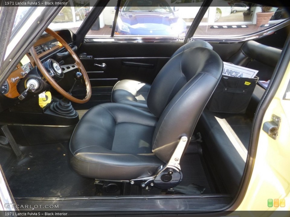 Black 1971 Lancia Fulvia Interiors