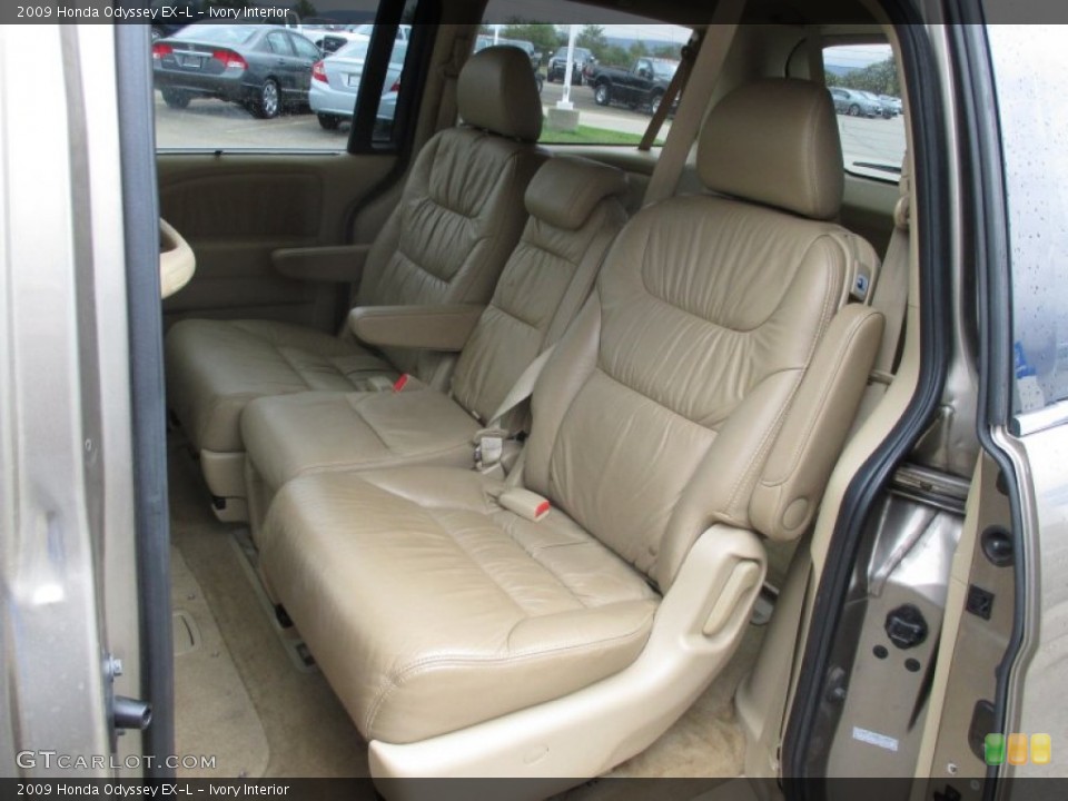 Ivory Interior Rear Seat for the 2009 Honda Odyssey EX-L #107884421